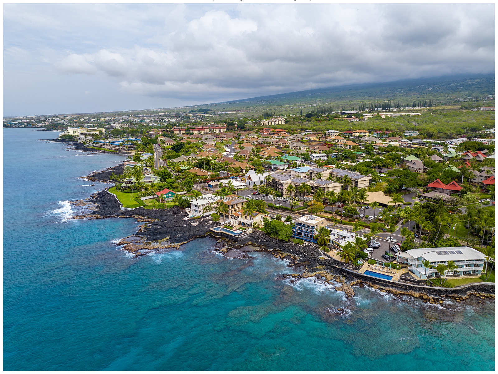 WorldMark Kona resort in Kailua-Kona, Hawaii, featuring tropical landscaping and inviting vacation accommodations on the Big Island.